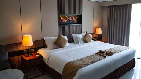 Types of Beds in Hotels and Their Sizes: A Guide to Finding the .
